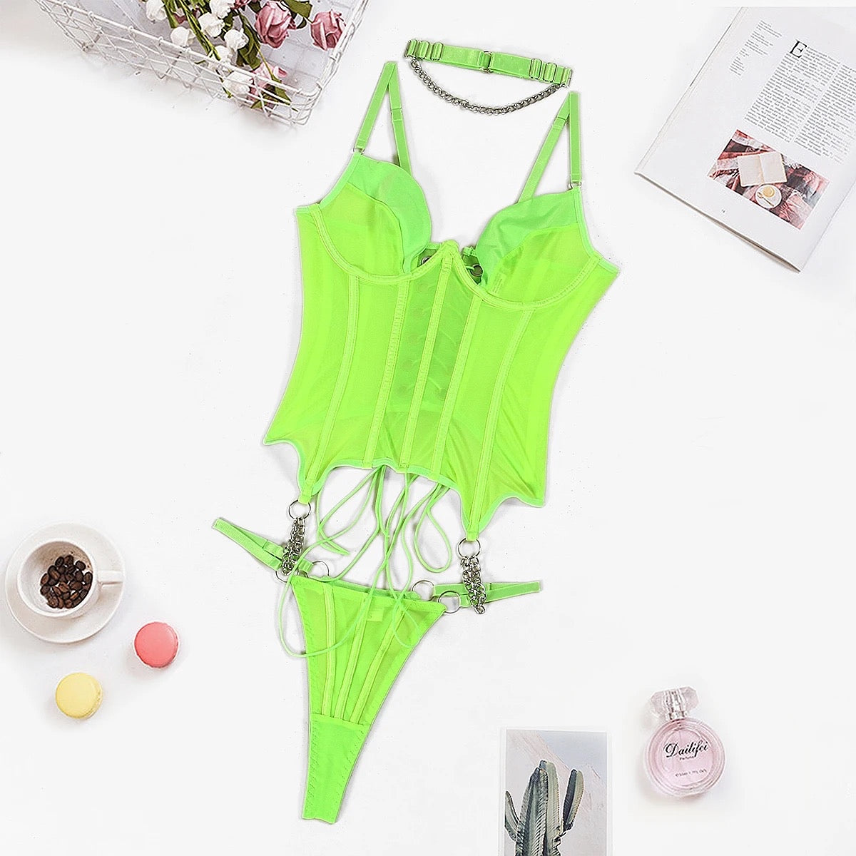 Lingerie Lola