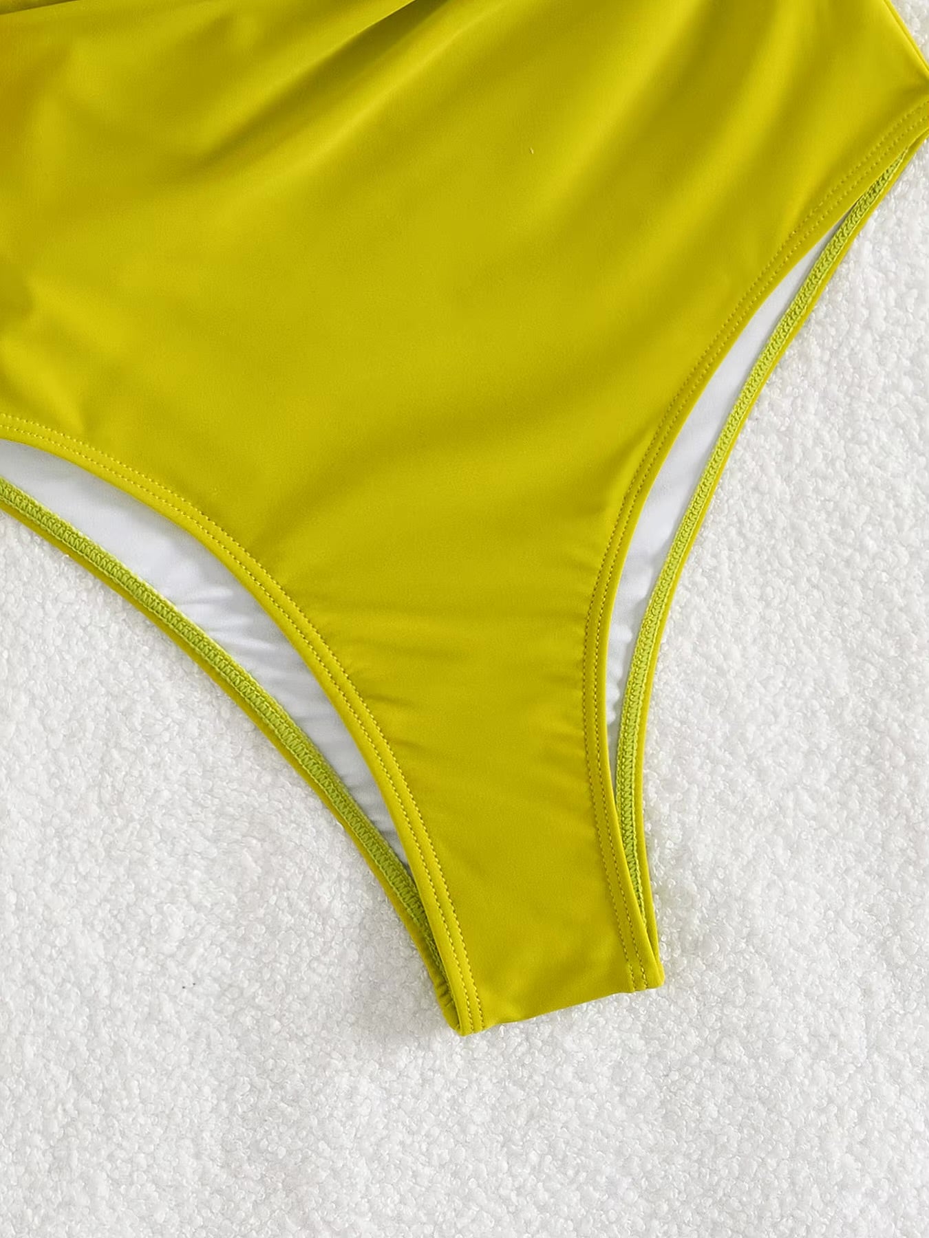 Asia Bikini/Swimsuit Set