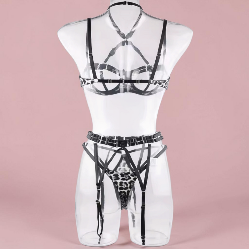 Lingerie Leo