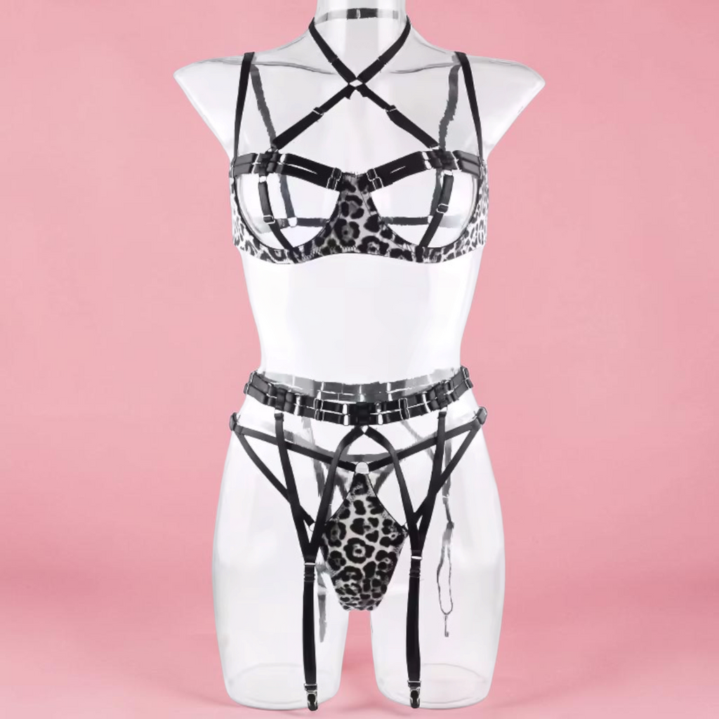 Lingerie Leo