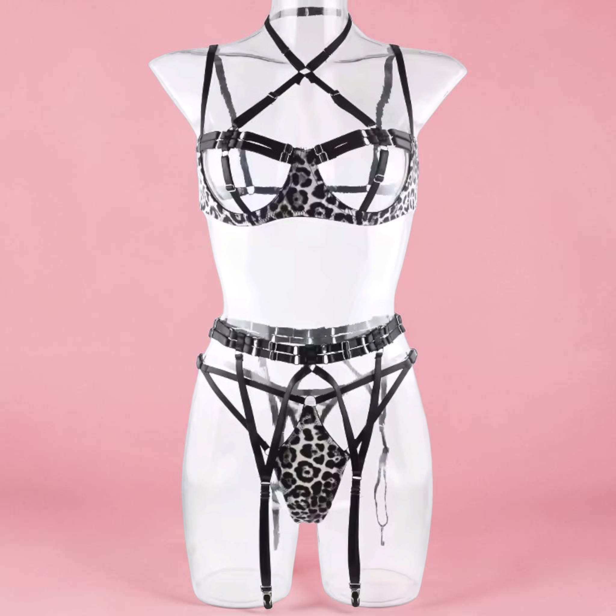 Lingerie Leo