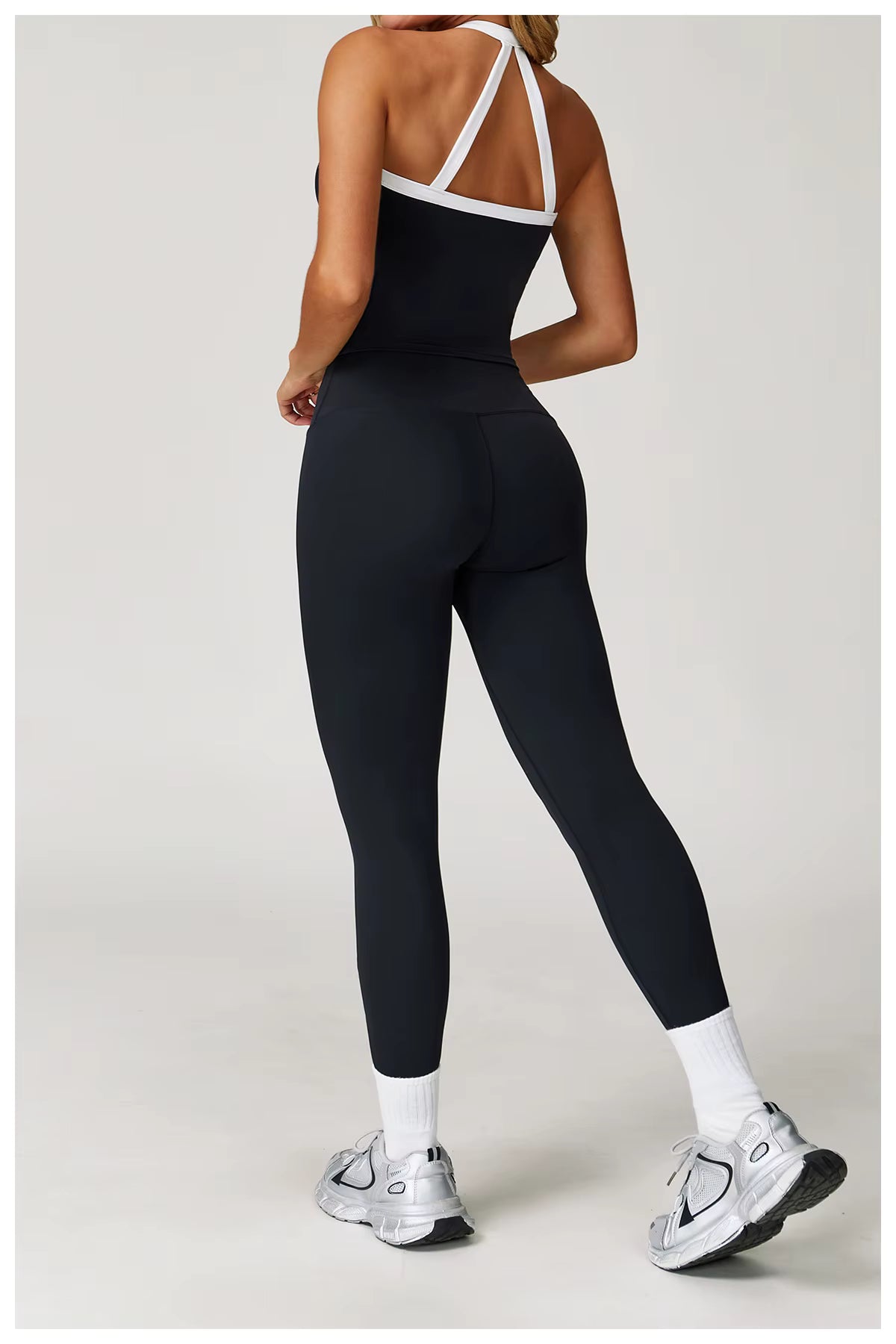 Mila 2-Piece Women’s Tracksuit Set