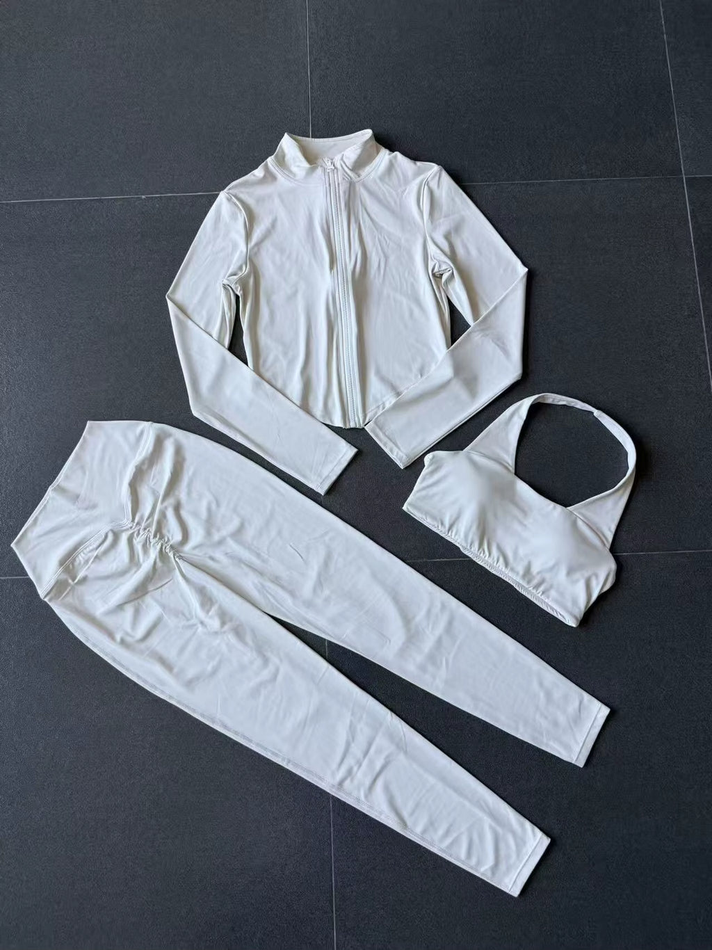 Charlotte 3-Piece Yoga Set