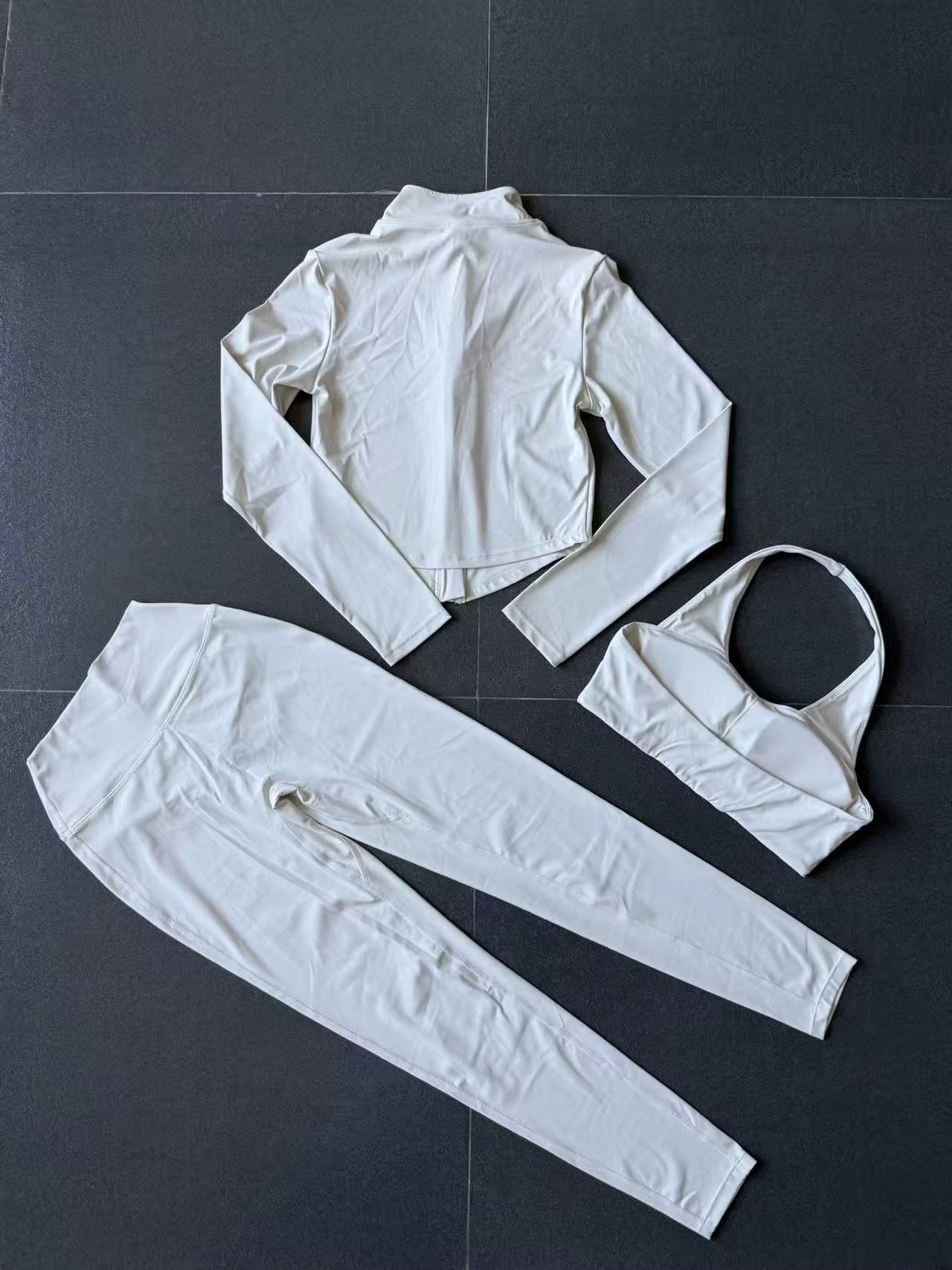 Charlotte 3-Piece Yoga Set