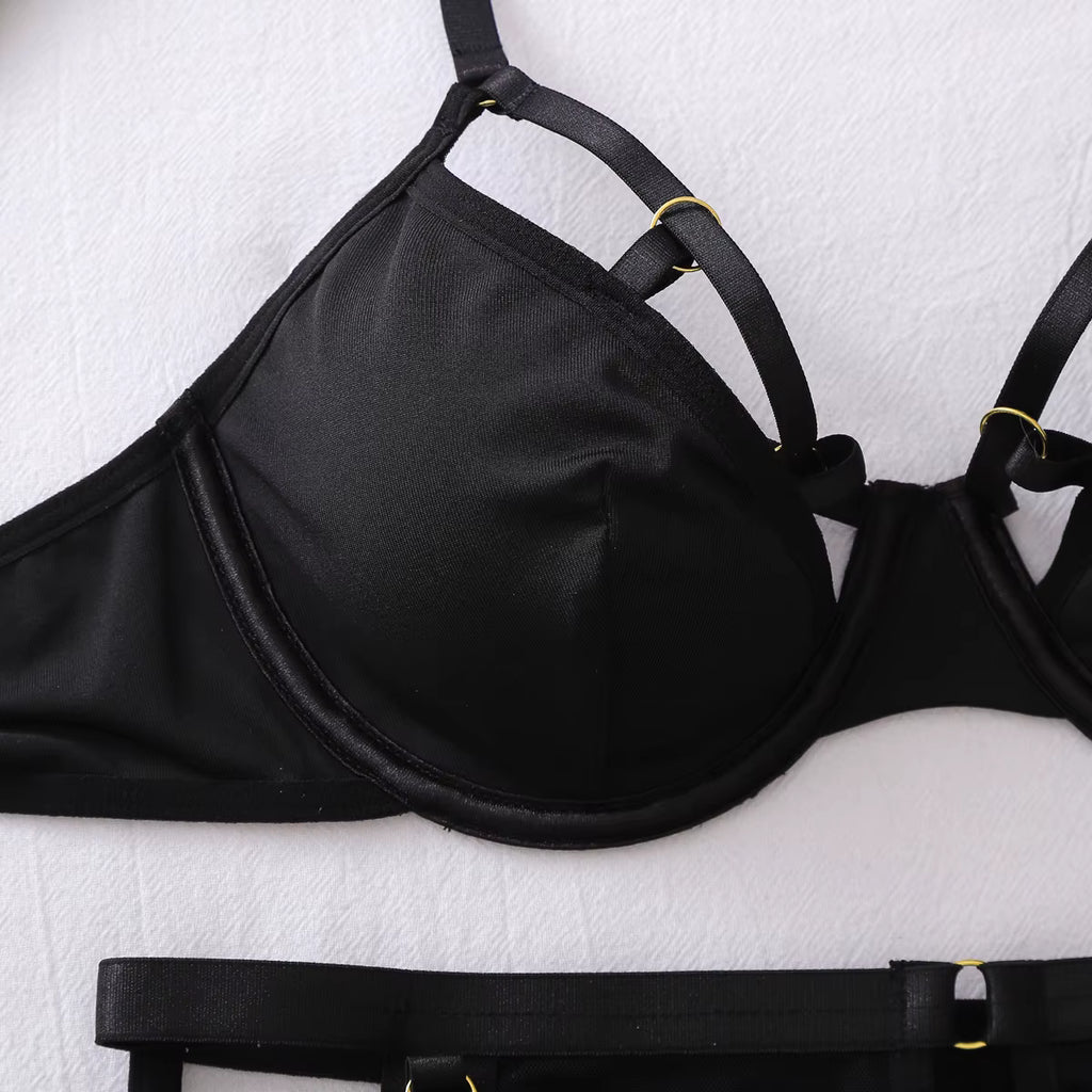 Lingerie Checka
