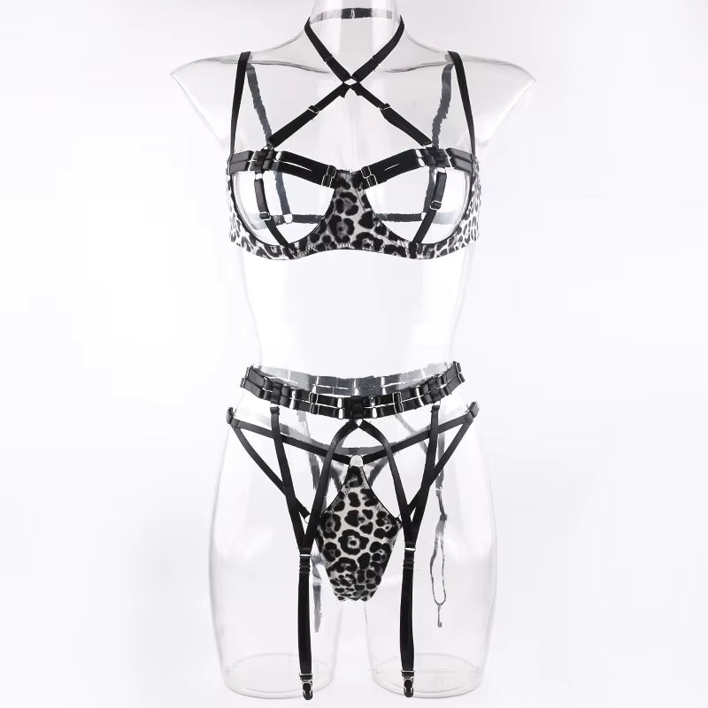 Lingerie Leo
