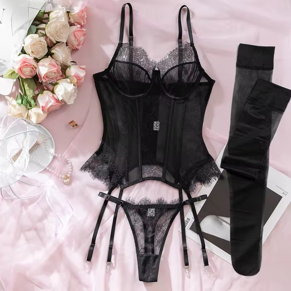 Lingerie Kiara – Premium 2-Piece Corset Lingerie Set – Push-Up Underwire Bra, Thong & Stockings Elevate your lingerie collection with the