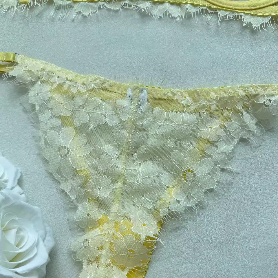 Lingerie Yellow
