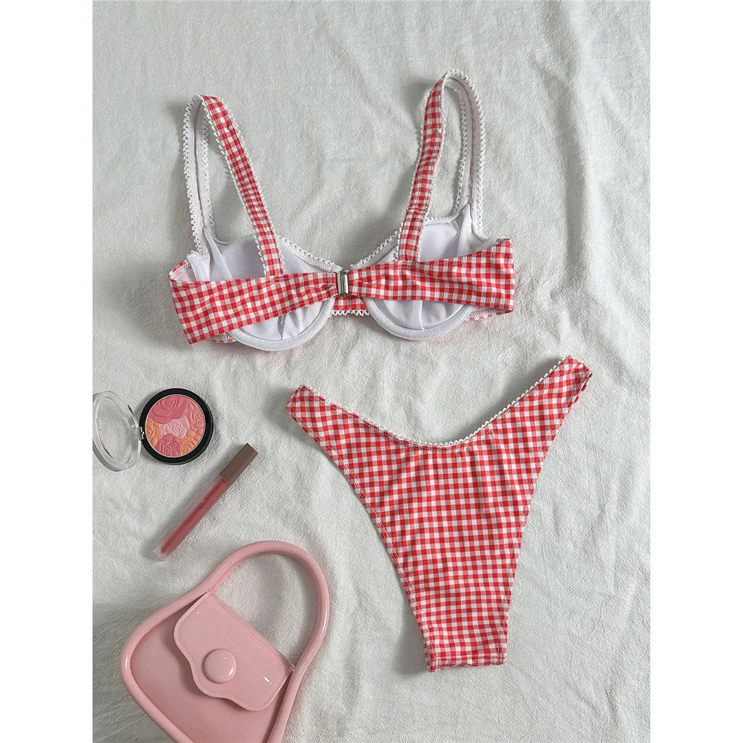 Valeria Bikini
